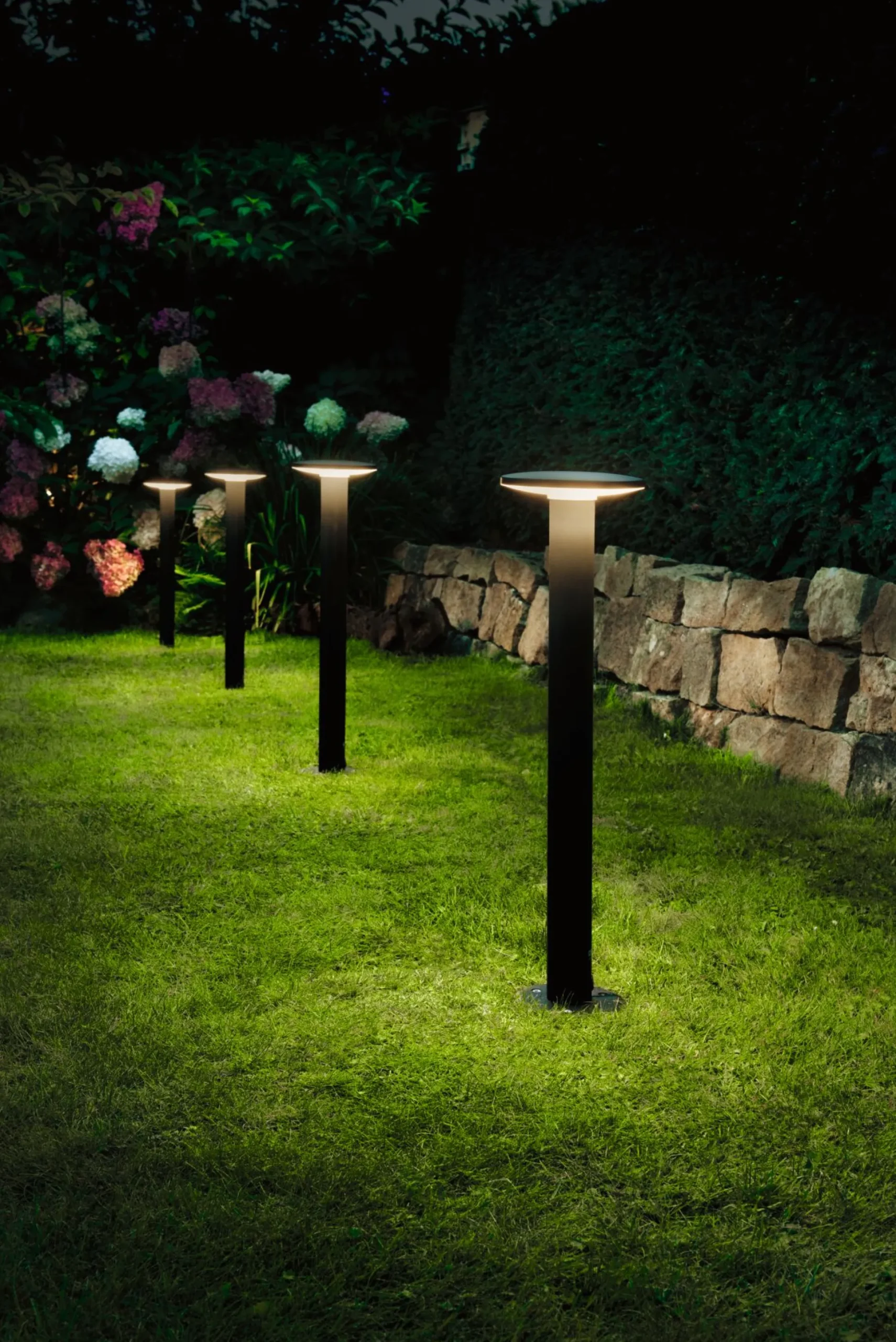 Plug & Shine LED Pollerleuchte - Plate Einzelleuchte
